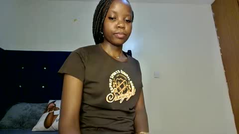 bigbaby004 online show from May 21, 9:02 pm