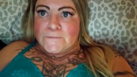 Snapshot of bigblueeyesmomma chatting on January 16, 12:55 am Tiffany online show from January 16, 12:55 am