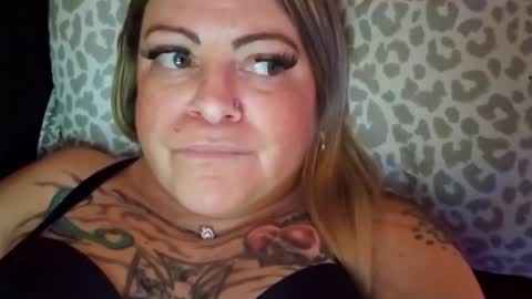 Snapshot of bigblueeyesmomma chatting on January 23, 12:25 am Tiffany online show from January 23, 12:25 am