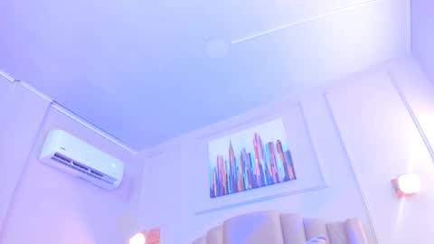   online show from November 27, 10:18 am