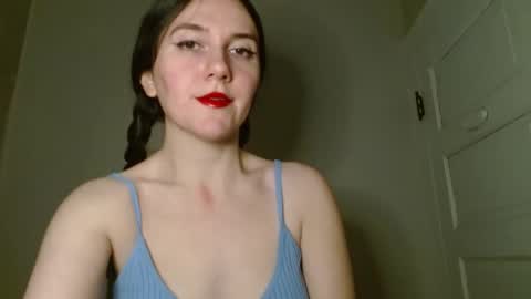 Isabella online show from March 17, 6:06 am