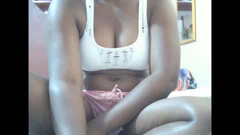 bigbumboobs98 online show from November 17, 6:36 am