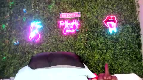 bigbuttsarena online show from February 18, 8:46 am