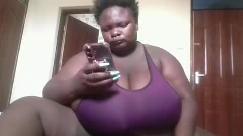 bigchocotities online show from October 28, 5:02 am