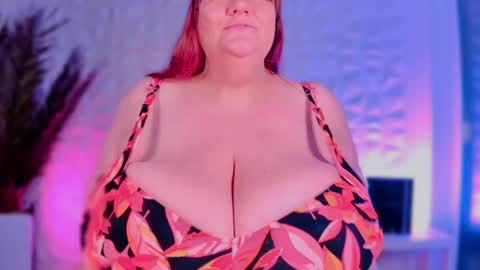 BIGGY MELON online show from May 27, 3:36 am
