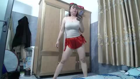 bigpussy_92 online show from February 22, 10:21 pm