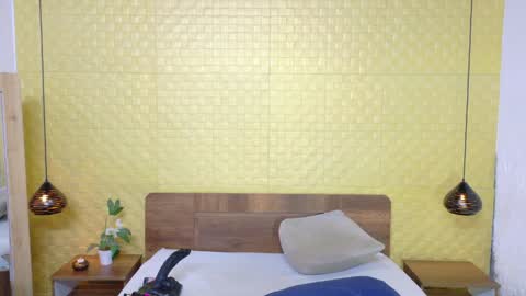 bigroundbooty_ online show from April 4, 8:18 pm