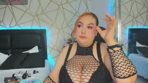  Violeta   violetahils  online show from September 27, 7:04 am