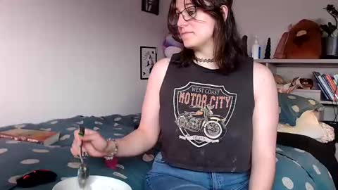 Billie Wilde twitter BillieWildeLove online show from January 12, 11:10 pm