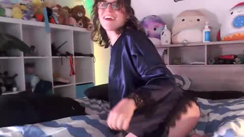 Billie Wilde twitter BillieWildeLove online show from December 22, 11:08 pm