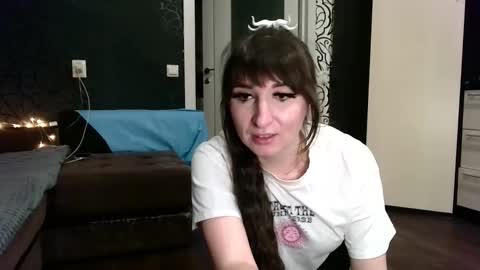 birdie_kiss online show from February 9, 7:16 pm