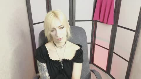 Emily online show from May 26, 8:46 am