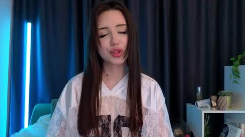 blackeyesgirl online show from May 17, 10:36 am