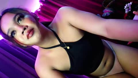 sweetyluna online show from May 16, 8:08 pm