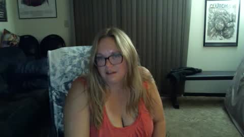 Snapshot of bladesizzo3111 chatting on October 1, 7:46 am bladesizzo3111 online show from October 1, 7:46 am