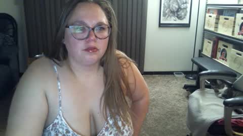 Snapshot of bladesizzo3111 chatting on December 13, 8:54 am bladesizzo3111 online show from December 13, 8:54 am
