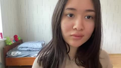 Mila online show from May 4, 11:47 am