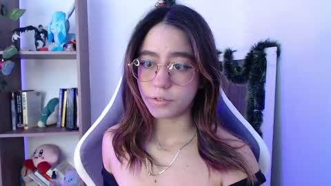   online show from December 19, 12:12 pm