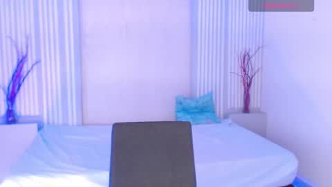 Snapshot of blakmillerrgilson chatting on February 17, 8:06 pm blak miller online show from February 17, 8:06 pm