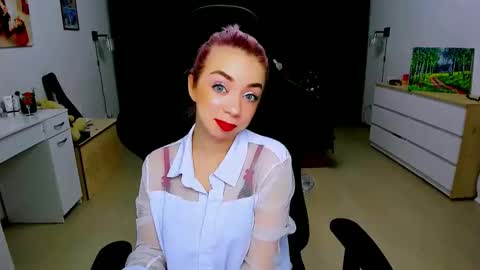 Nicole online show from December 22, 5:23 am