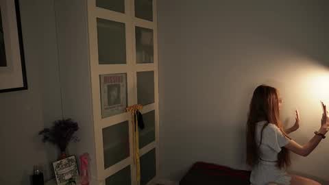  LiLy online show from September 16, 4:48 pm