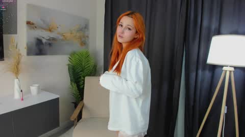 Day Kate and Mary Night Britney online show from December 18, 1:23 pm