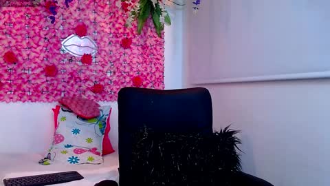 blonde_squirt_ online show from January 21, 2:00 am