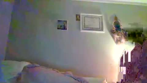 Gia  online show from December 8, 3:32 am