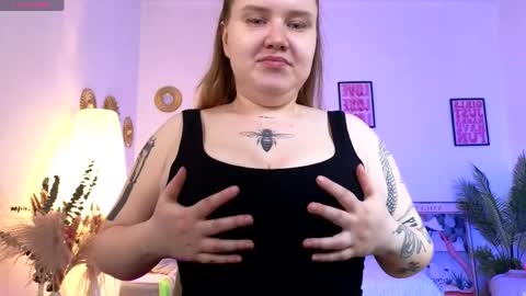 Mommy online show from May 15, 8:06 am