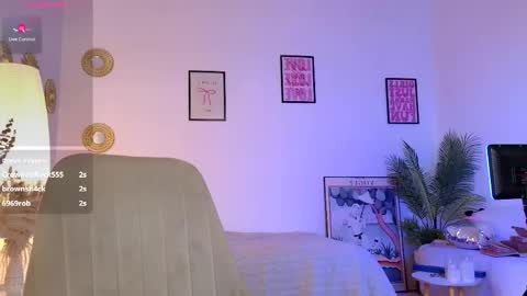 Mommy online show from May 11, 2:45 pm
