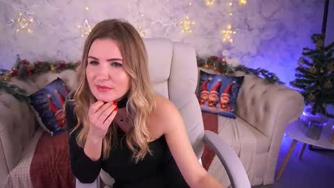 blondevivalux online show from January 6, 8:51 am