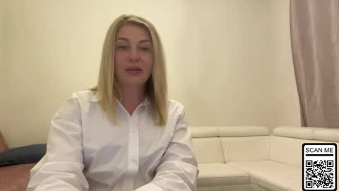 blondie_xoxoxo online show from May 12, 10:49 pm