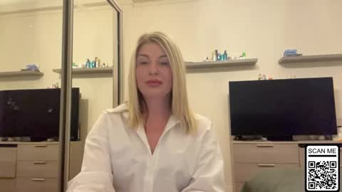 blondie_xoxoxo online show from May 15, 3:37 pm