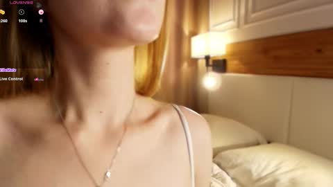 Victoria online show from May 4, 2:26 am