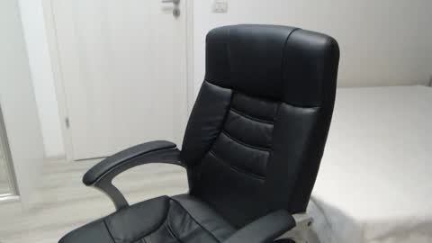 Juliet online show from October 18, 5:37 pm