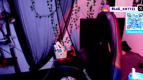 blue katt online show from May 21, 3:26 am