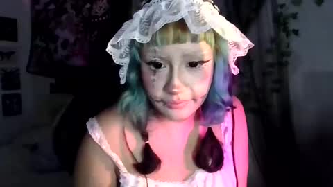Snapshot of blue_katt chatting on October 18, 10:00 pm blue katt online show from October 18, 10:00 pm