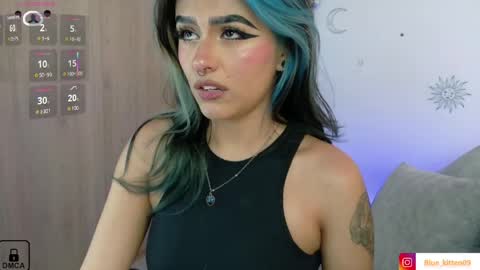 blue_kittenn online show from April 1, 10:18 pm