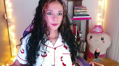 Im Abril .. Nice to meet you  thumb up me please its important  INDEPENDENT MODEL online show from November 19, 2:11 am