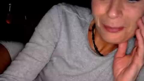 Snapshot of blueeyedlie chatting on October 4, 5:35 am Blueeyedlie online show from October 4, 5:35 am