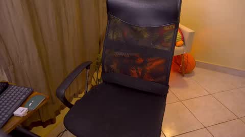 FLORAA online show from November 2, 6:22 pm