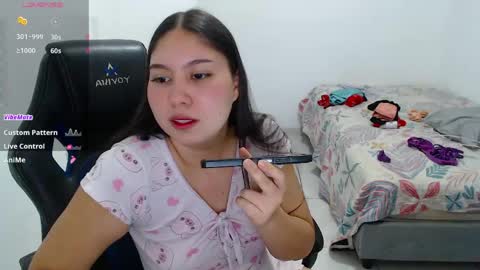  Hey guysI am BrendaWelcome my room online show from May 15, 11:40 pm