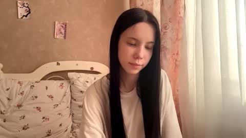 Milou online show from September 22, 1:09 pm