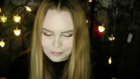 blushing_star online show from March 5, 4:14 pm