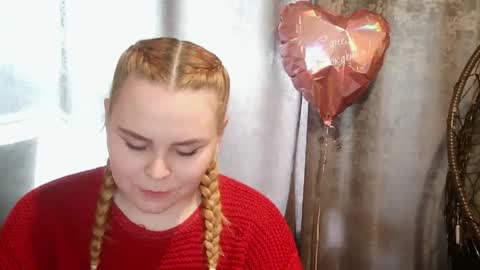 blushing_star online show from May 19, 1:51 pm