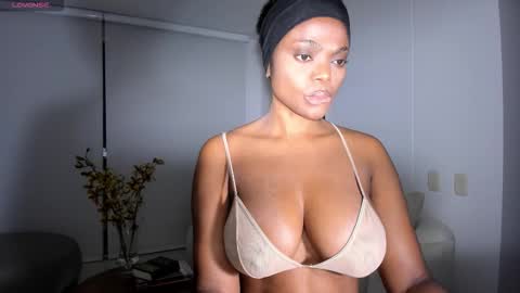 danna online show from January 7, 10:18 am