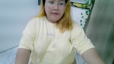 bombastic_darla online show from September 21, 11:53 am
