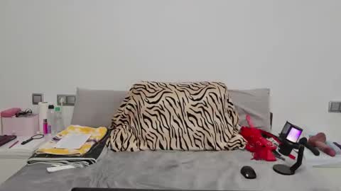 Lucy online show from May 26, 1:21 pm