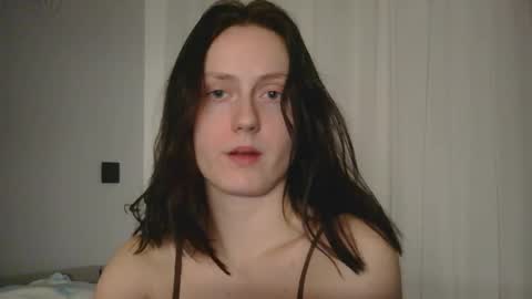 bonne_chance online show from November 4, 12:04 am