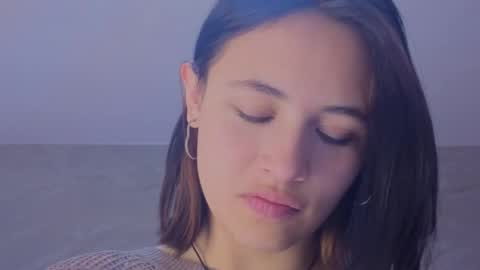 Bonnie  online show from May 19, 1:40 pm